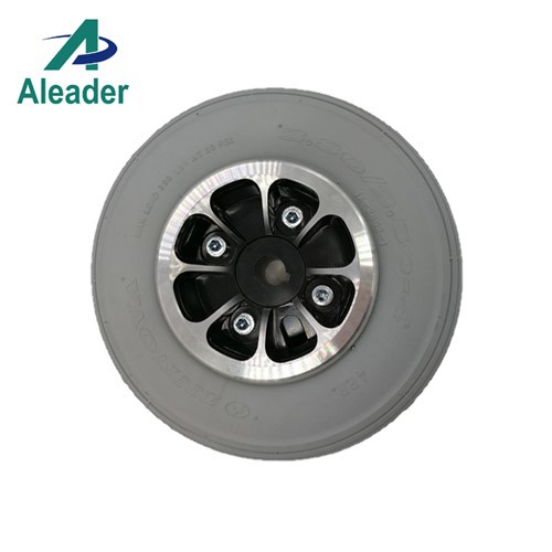 9  גלגלים מוצקים אינץ 'לכסאות גלגלים חשמליים